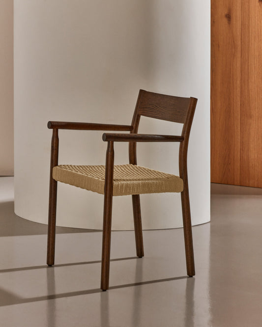 Yalia chair in solid oak with walnut finish and rope seat FSC 100%