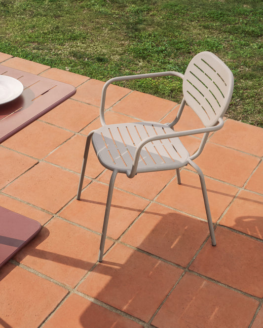 Brai outdoor stackable chair with armrests in taupe galvanised steel