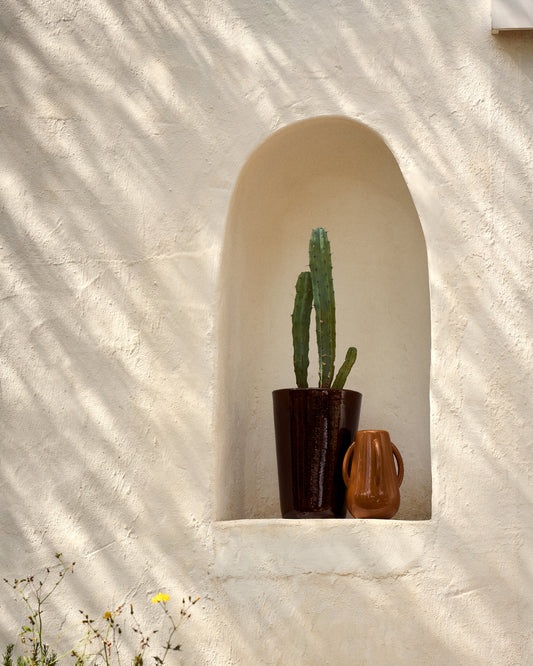 Odra vase in brown ceramic with glossy finish 25.5cm