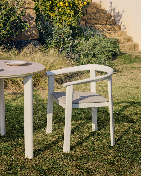 Stackable Erice chair in aluminium and ecru rope