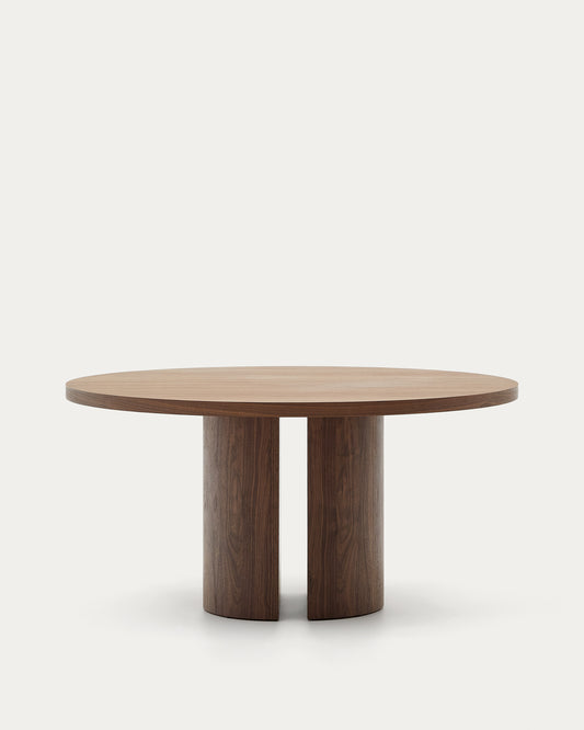 Nealy round table with a walnut veneer in a natural finish, Ø 150 cm